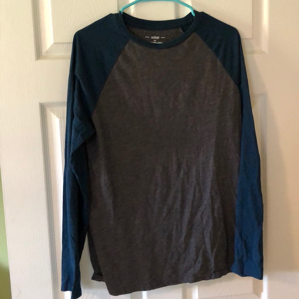 Long sleeve baseball tee